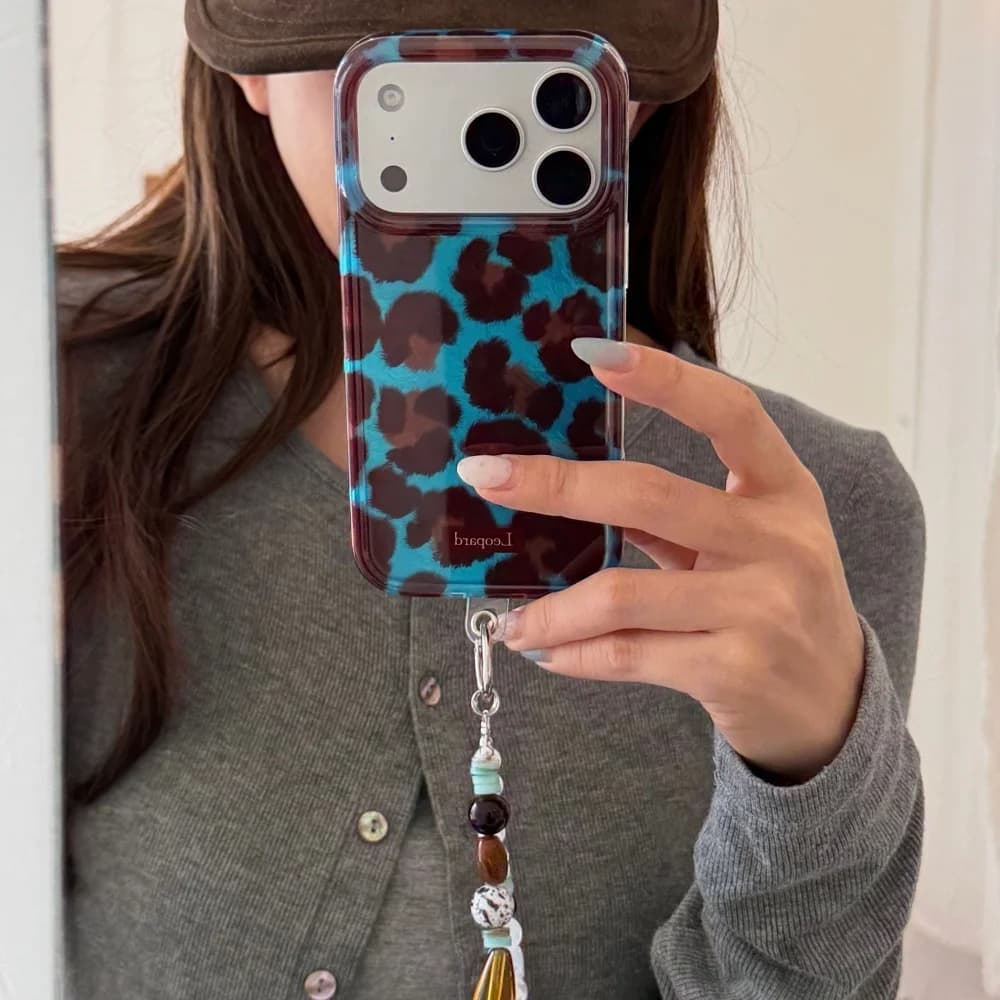 New Korean Ins Retro Leopard Print Phone Case for iPhone 18 17 Pro Max 16Max 15 16 17 18 Pro with Charm Fashion Shockproof Cover