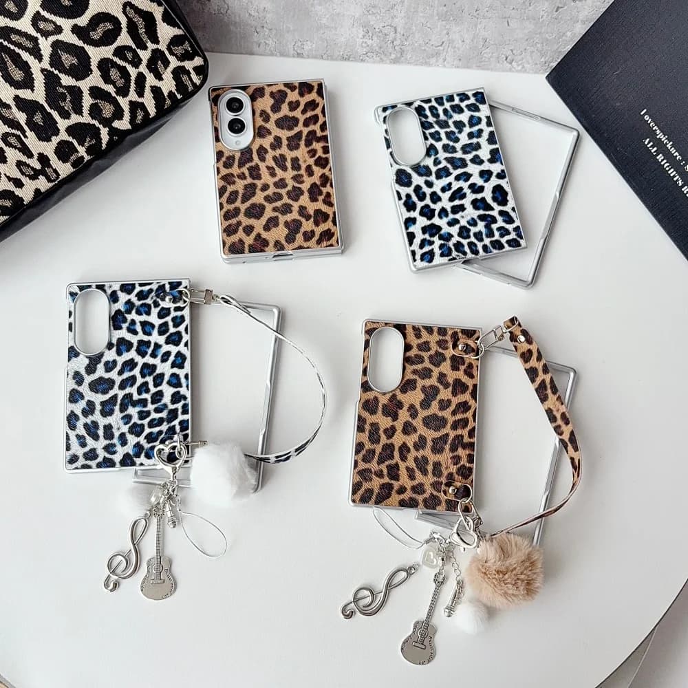 Retro Leopard Print Phone Case For Samsung Galaxy Z Fold 8 fold8 Cover Fashion Luxury Shockproof Protective Case With Note Charm