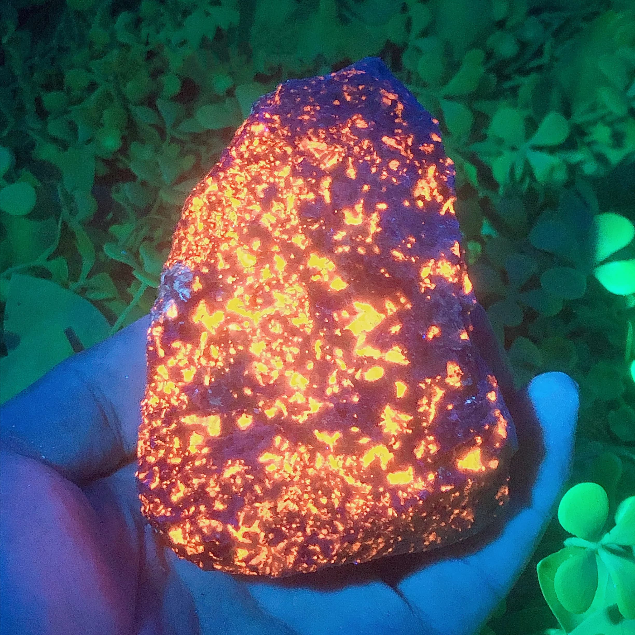 Natural Crystals Quartz Flame Yooperlite Ore Stones Energy Reiki Specimen Aquarium Home Room Decoration Accessories Gemstone