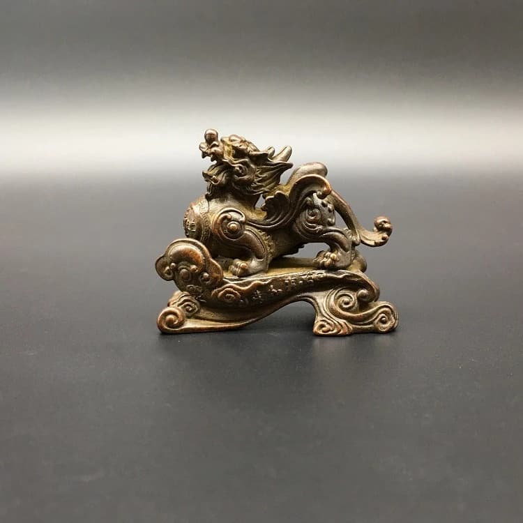 Collection Chinese Brass Carved Mythical Animals  Pixiu Brave Troops Auspicious Clouds Exquisite Small Statue