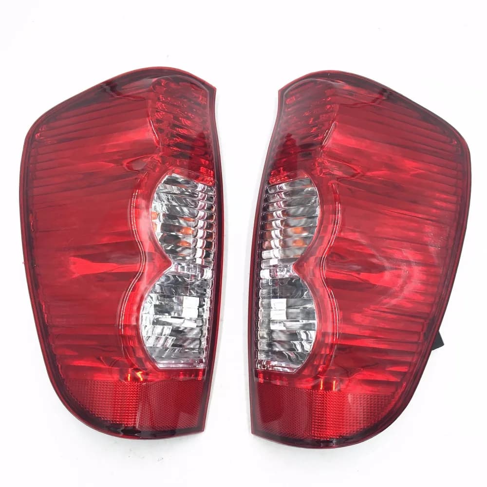 High Quality Left Right Tail Light Tail Lamp Rear Light Brake Lamp For Great Wall Wingle 3 Wingle 5 steed 3 steed 5 V240 V200