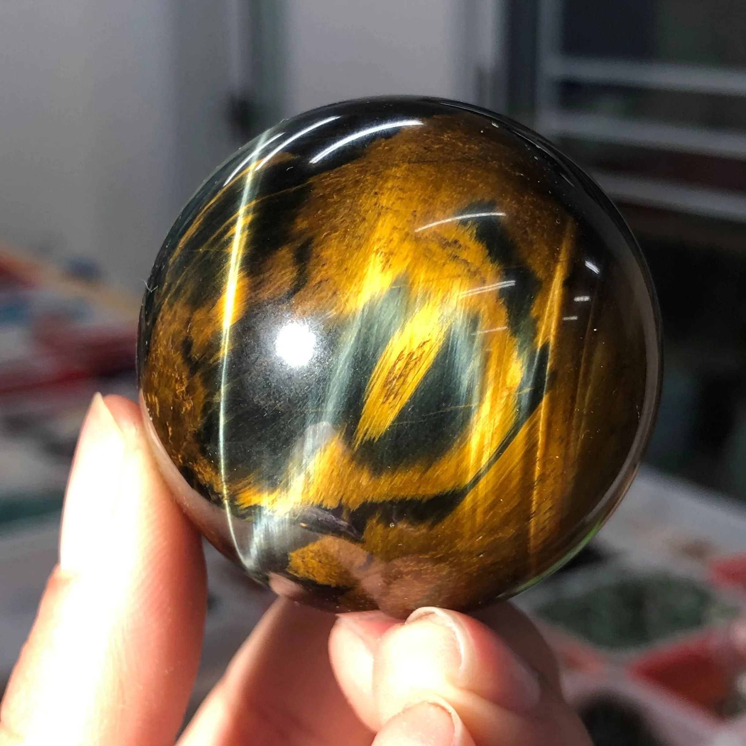 Natural Blue Tiger Eye Crystal Sphere Ball Healing 40-45MM