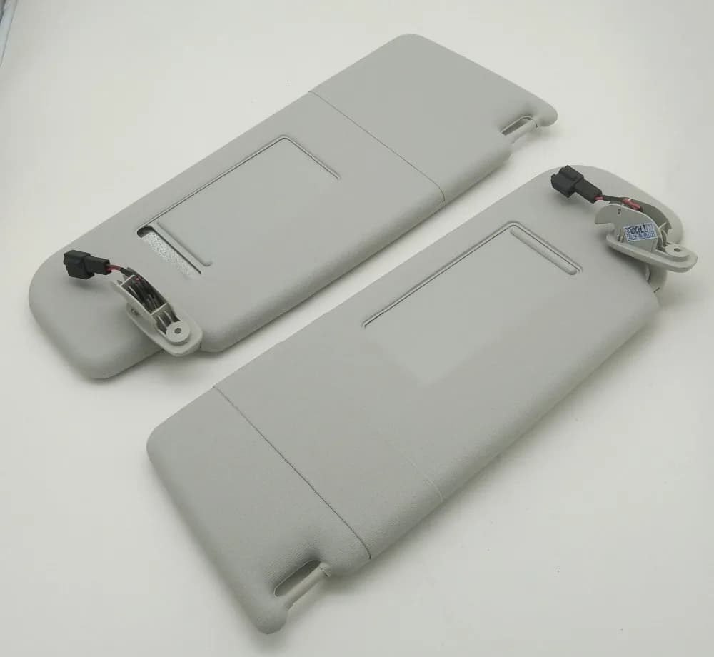 sun visor With a makeup mirror sun visor for Volkswagen bora Golf 4 Passat B5 sun visor with makeup mirror 3B0 857 551