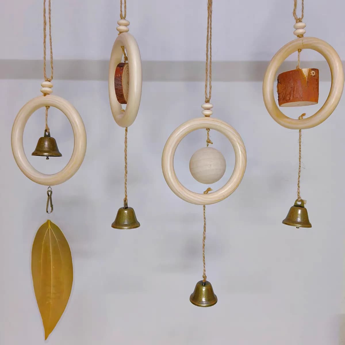 Wind Chime Hanging Ornaments Courtyard Solid Wood Circle Round Wind Chime Pendant Kindergarten Environmental Creation Handmade Bed and Breakfast Outdoor Creative Decoration