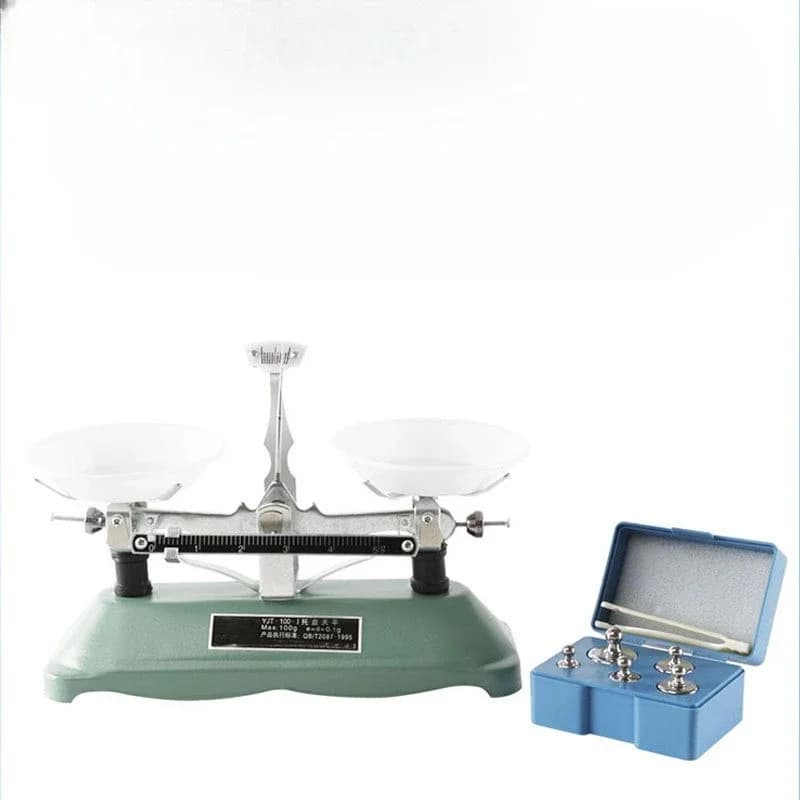 Mechanical tray balance with weights Experimental equipment for physical and mechanical balance conditions in junior high school