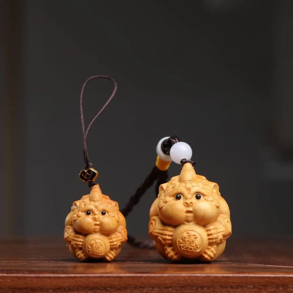 Cz1 boxwood bring in wealth and treasure pixiu handle piece transfer ball solid wood carved desktop ornaments car pendant