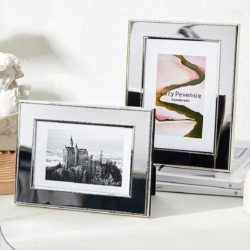Metal Picture Frame Stylish Modern Silver 6 7 10 Inch Frame Elegant Photo Frame, High-Quality Artwork Frame Home Decor