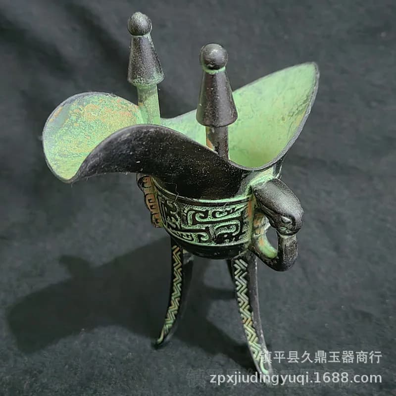 glasses, utensils, bronze ornaments, three-legged cups, ancient wine vessels, props for home and office, copper orname