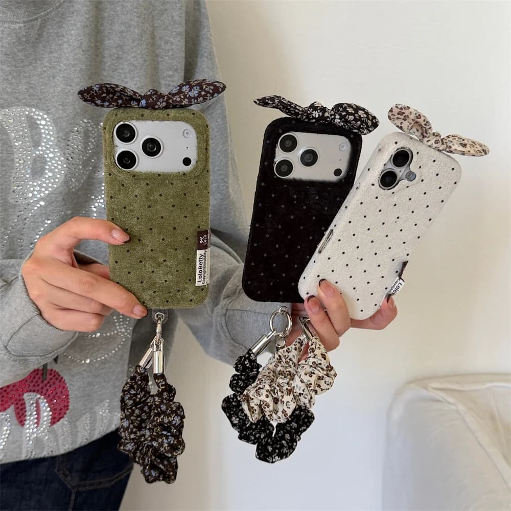 Korea Cute Plush Polka Dot Phone Case 3 Colors With Floral Bow & Wrist Strap For iPhone 18 17 16 15 Pro Max Winter Warm Cover