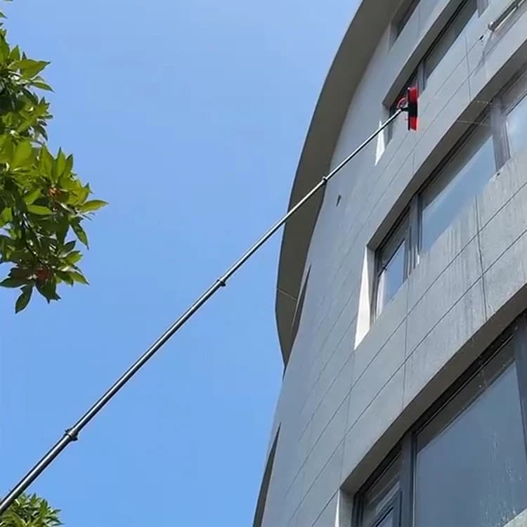 Qiyun Custom 10/12/15/22 Meters Handheld Water Fed Pole Brush Carbon Fiber for Efficient Solar Panel Cleaning