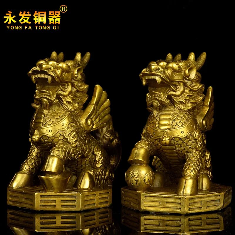A pair of brass Qilin figurines Copper Kirin Gossip Qilin handicrafts, gifts, and home decor pieces