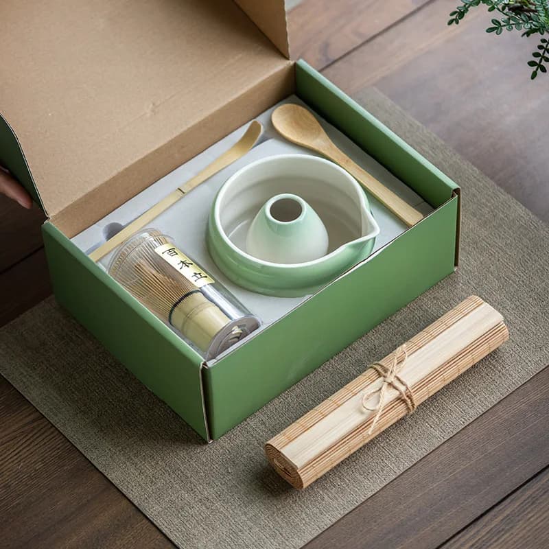 Custom logo 6-piece set Ceramic Japanese matcha set Food grade Match bowl with filter spoon Safe reusable Matcha egg beater set