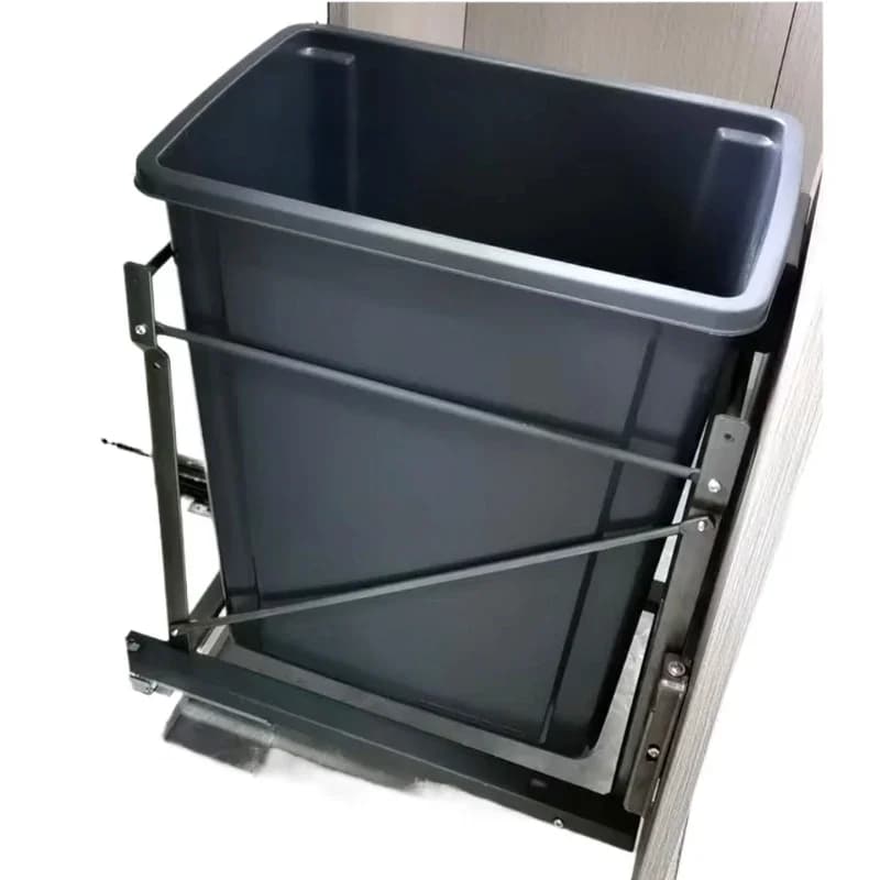 trash can in the cabinet, pull the basket, organize and store in the cabinet