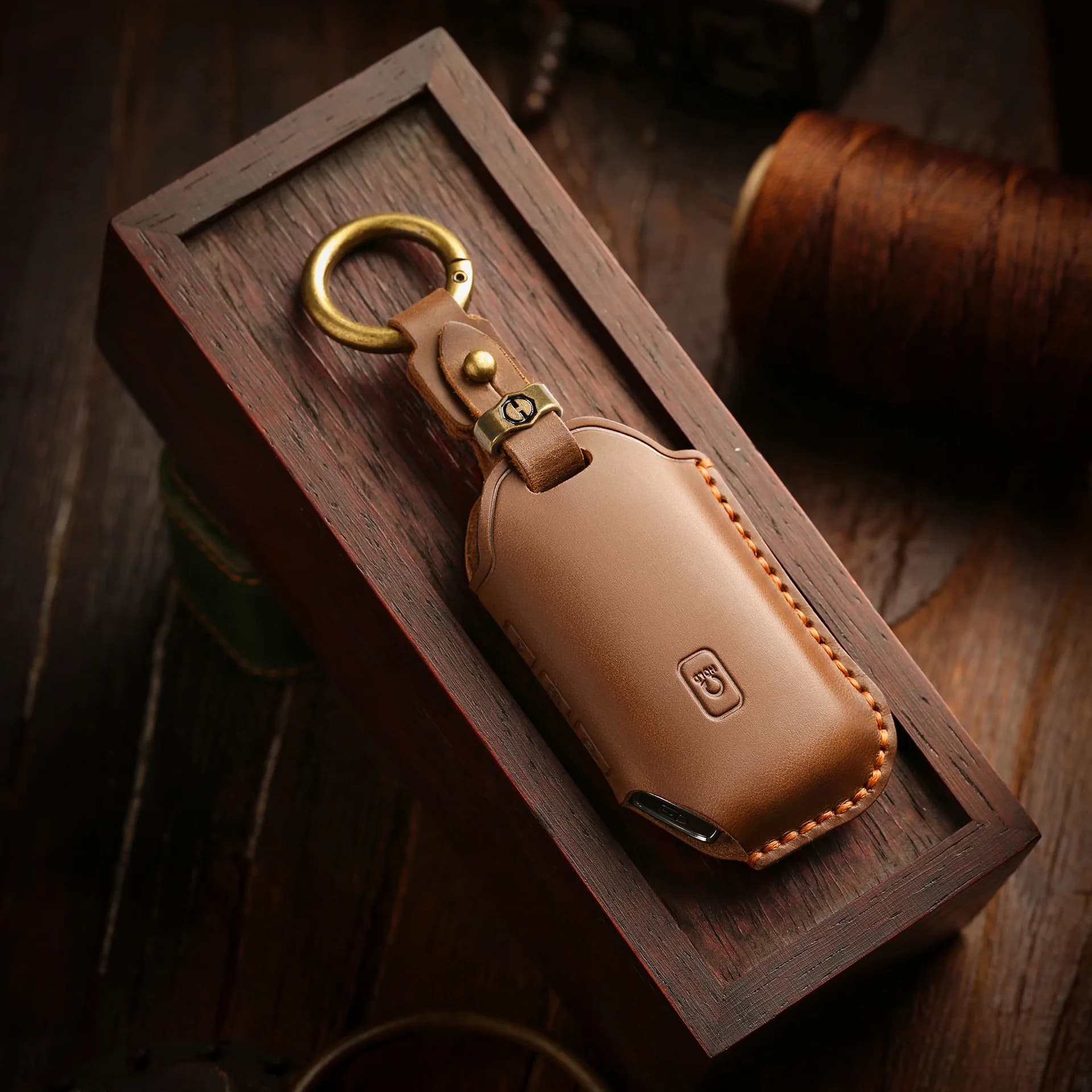 Custom Leather Key Fob Cover for Kia (Sportage/New K3/K5 GT/KX5/KX3 Aopao/Celtos) - Scratch-Resistant Key Case with Chain