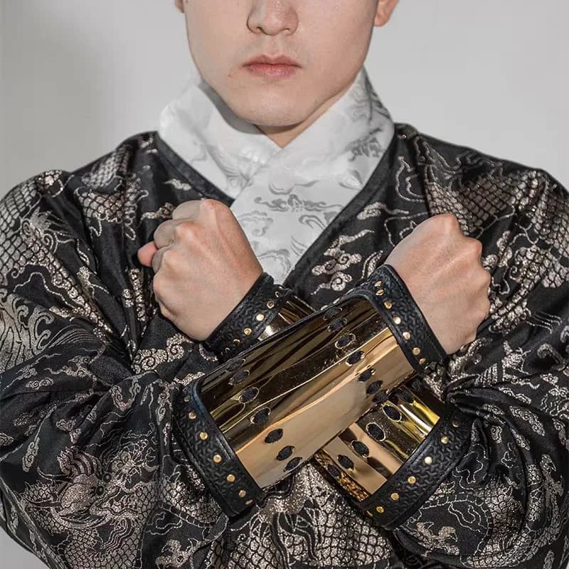 A pair Adjustable Silver Golden Stainless Steel Plate Armor Hanfu Wrist Guard, Traditional Armor Accessories Cosplay Props