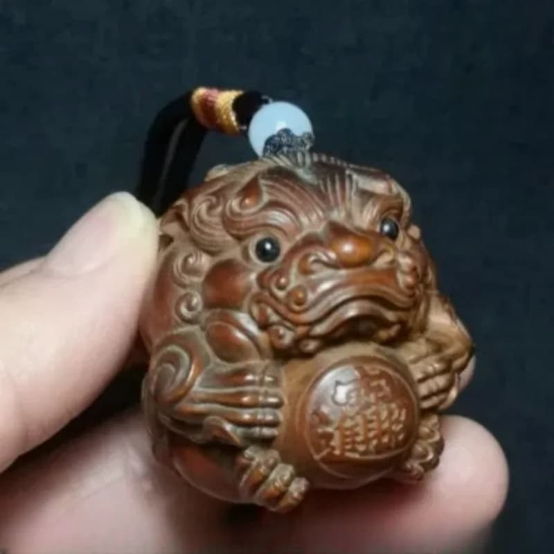 Japanese boxwood hand carved vivid lion Figure statue netsuke collectable gift