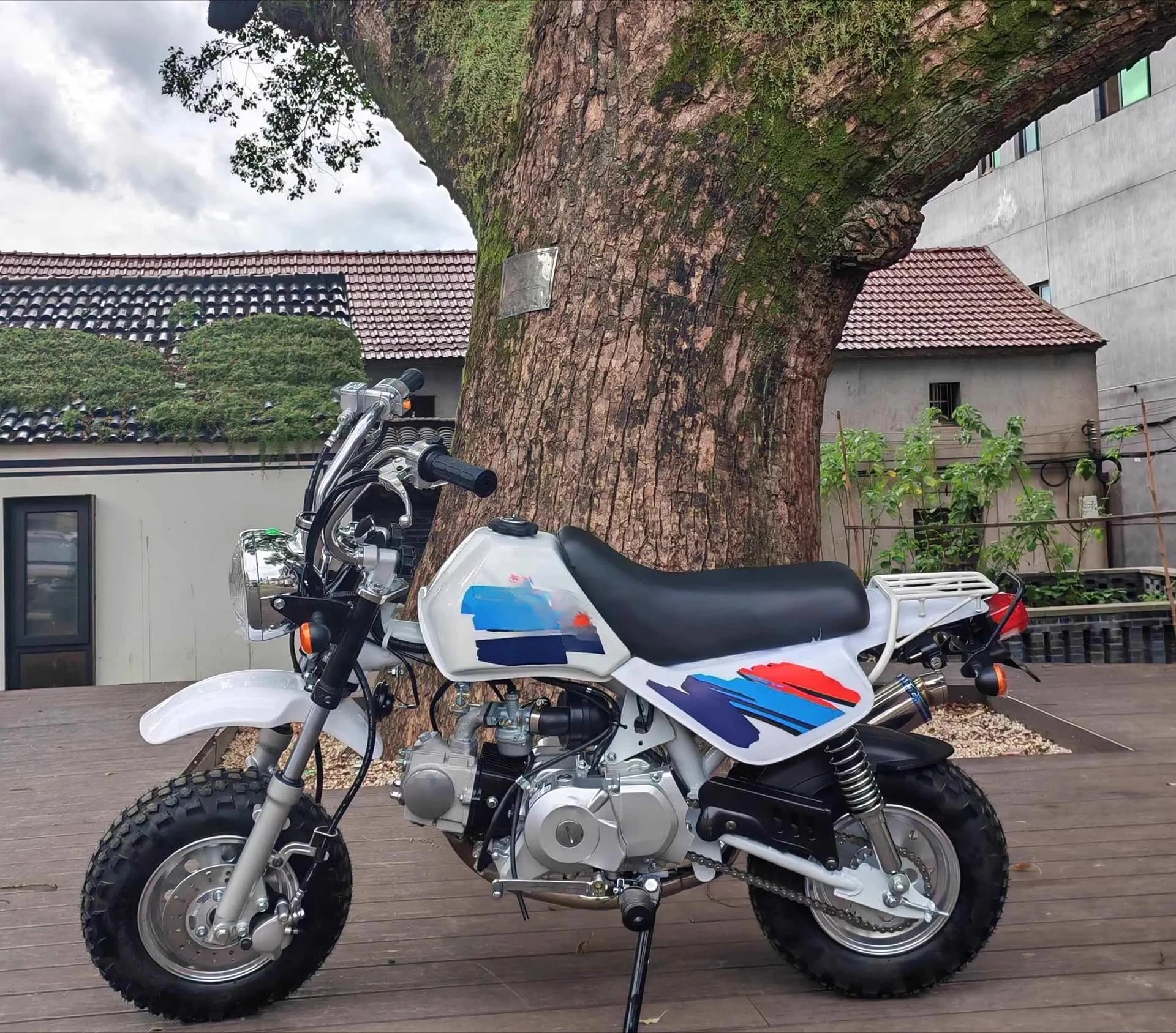 Motorcycle Retro Off-Road Mini Sportscar Adult Four Stroke
