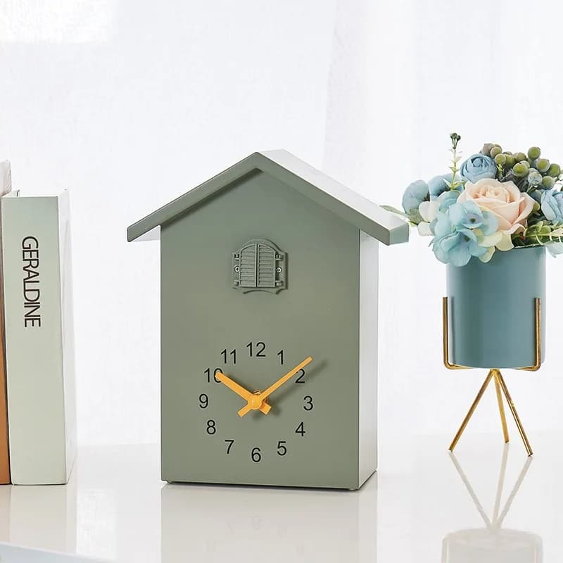 Nordic style wall clock cuckoo goes out of the window to tell the time wall clock bird hour clock T60