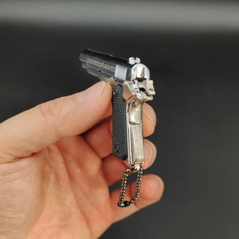 1：3 Scale 1911 Metal Gun Model Keychain Detachable Decompression Toy Pendant Men's Gift Desk Decoration