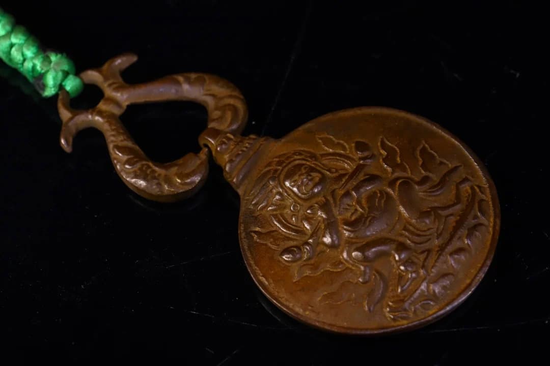 4"Tibetan Temple Collection Old Bronze Cinnabar Jiugong gossip Mahakala Buddha Card Amulet Pendant Town house Exorcism