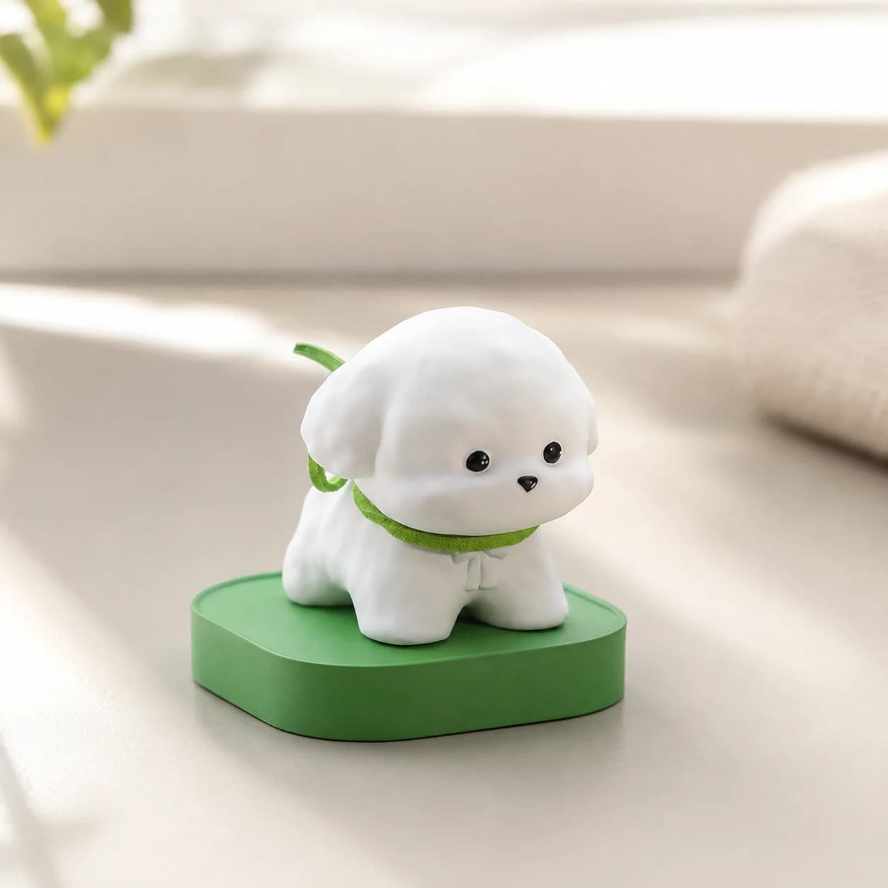 Cute Dog Shape Aroma Stone Essential Oil Diffuser, Fragrance Ornament for Home Bedroom Office Desk Decor