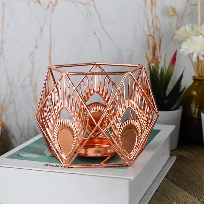 New Light Luxury Wrought Iron Creative Candle Holder Geometric Hollow Candle Holder Simple Aromatherapy Candle Holder Home Decor