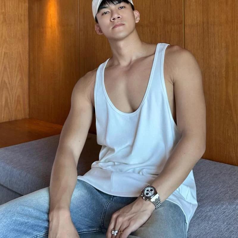 150kg Can Worn Deep V Neck Gym Fitness Bodybuilding Workout Tank Sleeveless Solid White Black Loose Top High Street Cool T Shirt