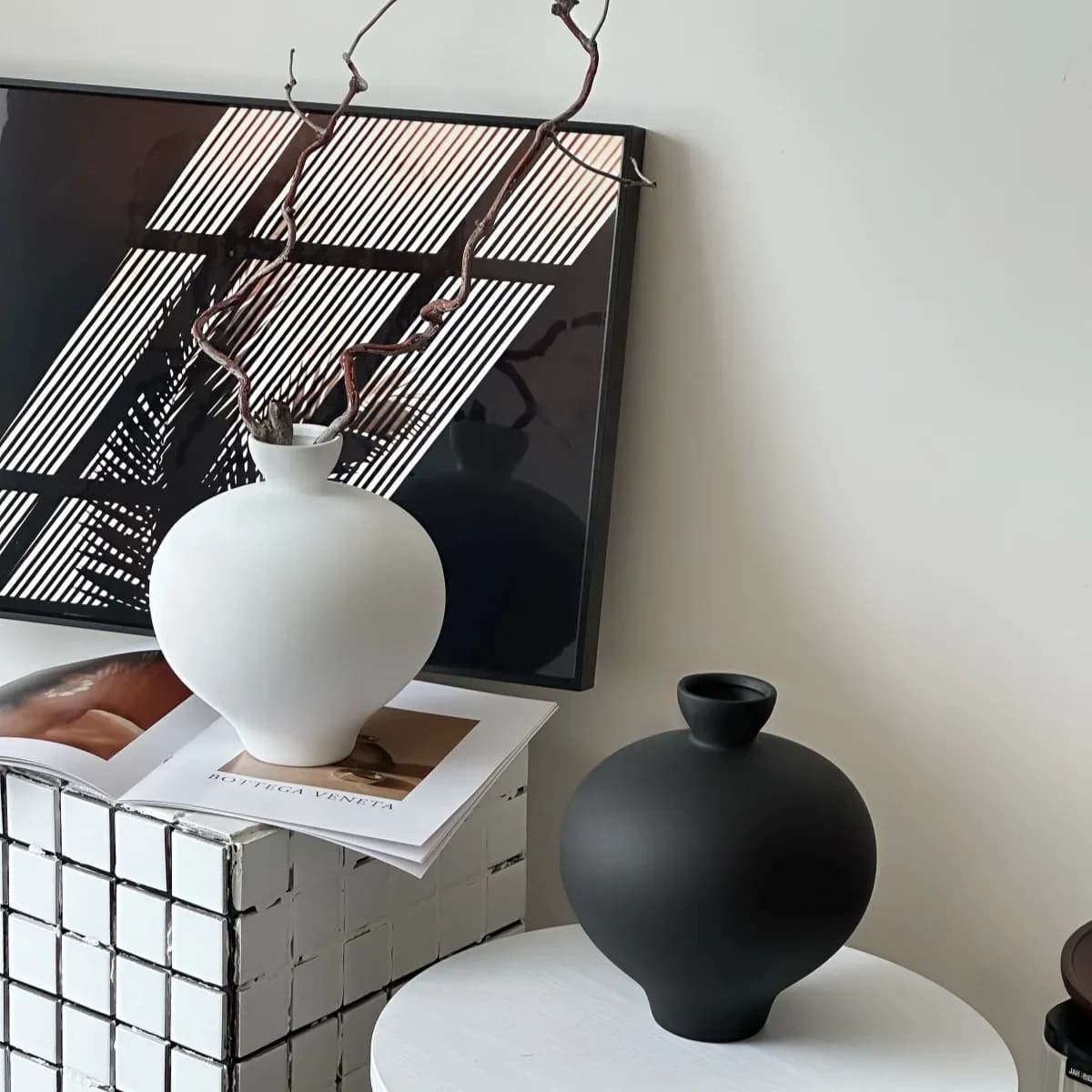 Black Ceramic Flower Vase Niche Creative Floral Arrangement Container Elegant Desktop Art Ornament Household Home Decor Vase