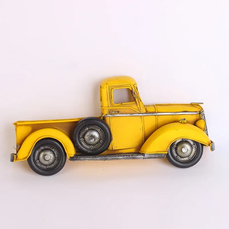 Farmhouse Half Truck Decor Vintage Rustic Metal Truck Planter Pickup Decoration Home Centerpiece Decor Car Model