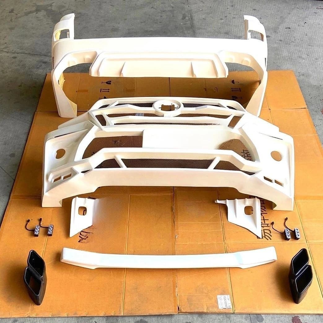 Auto Parts Modified Body Kit for Lanku Land Cruiser LC200 Front and rear bumper body kit