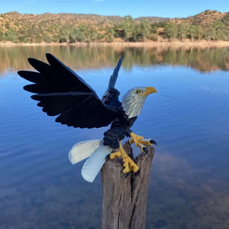 3D printed multi-joint movable eagle figurine decoration