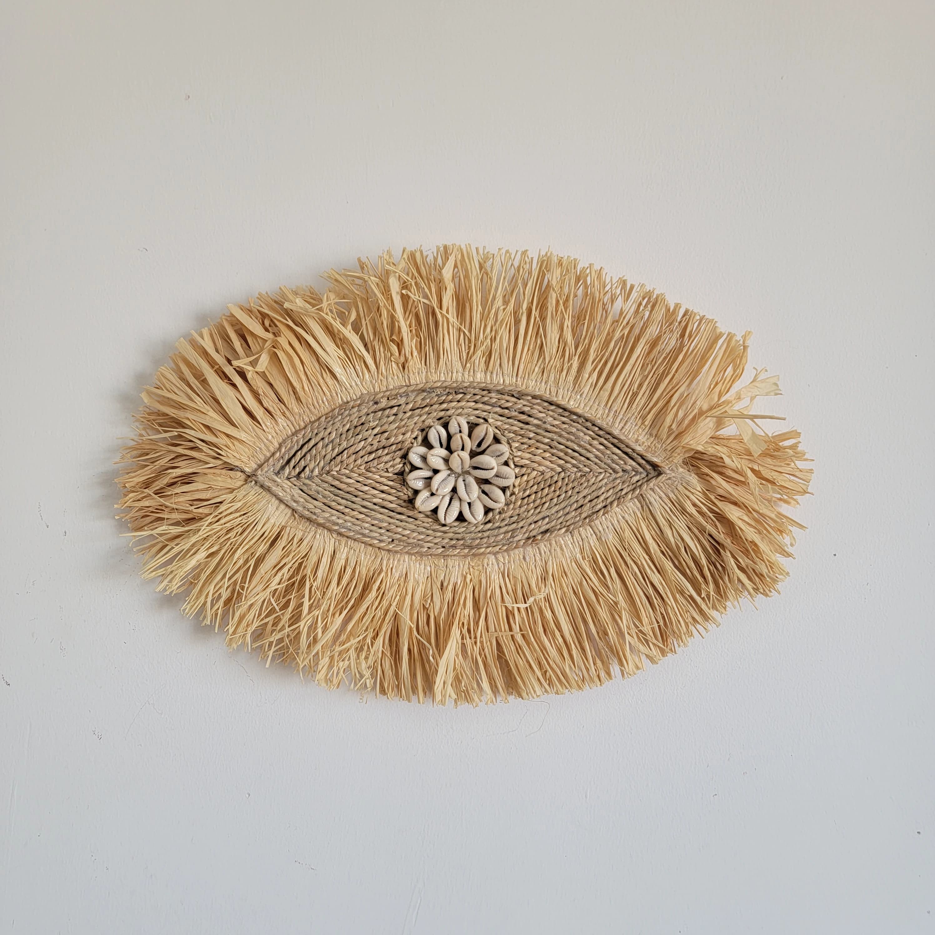 SHELL DECORATIONS-SEA SHELLS-ROOM DECORATION-BOHO HANGING-EYE SHAPE NATURAL FIBER