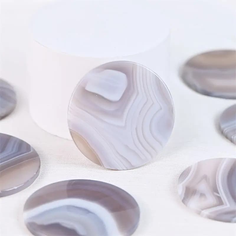 1PC Natural striped agate round slice, smooth and polished, suitable for home decoration, ornaments, and holiday gifts.