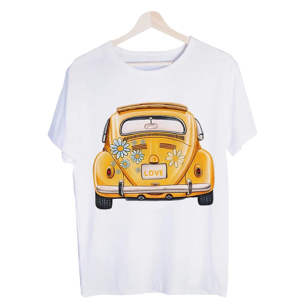 Men's Yellow Vintage Car with Daisy Flowers Graphic Tee, Short Sleeve Crew Neck T-Shirt for Summer Casual Wear
