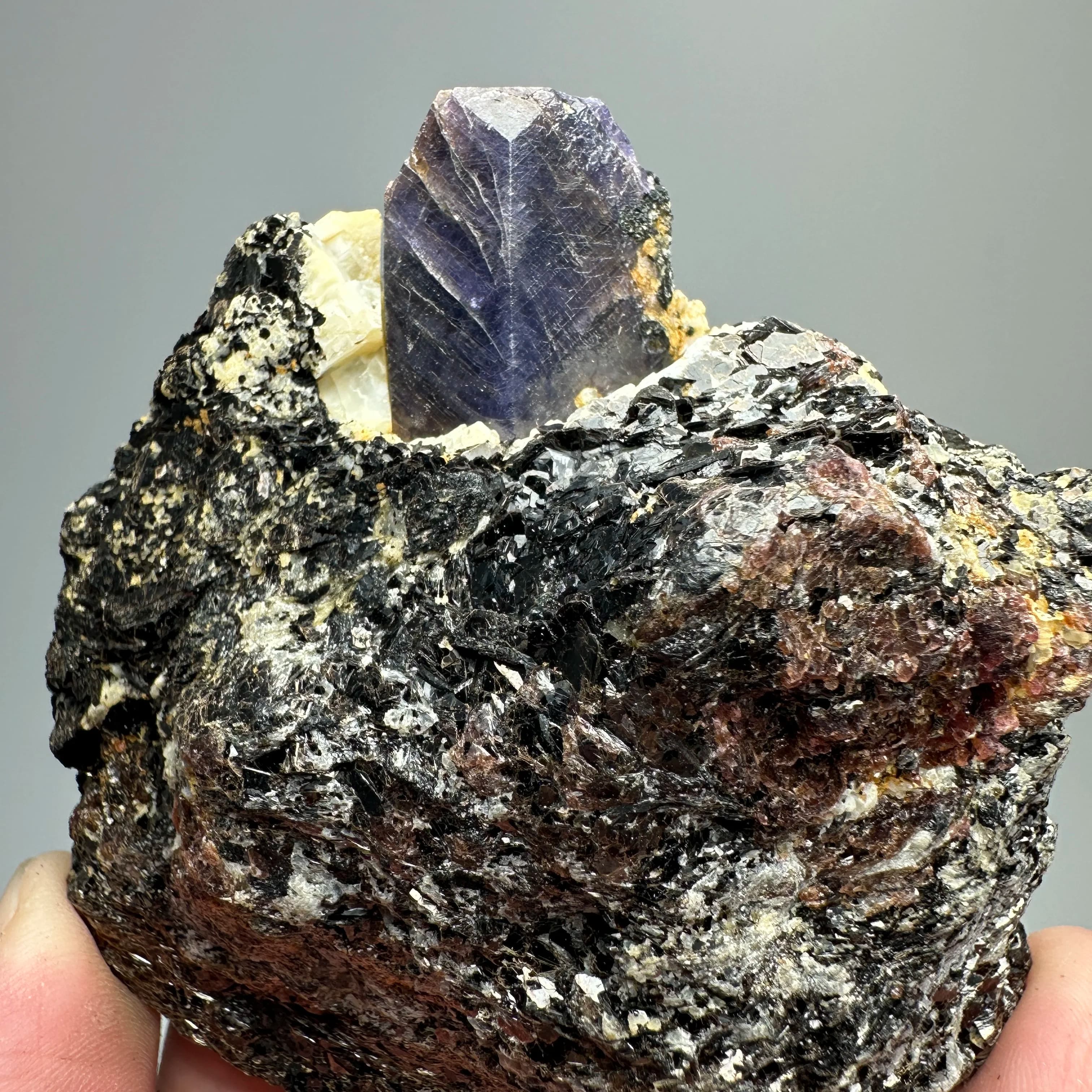 Natural Blue Corundum Ruby Raw Specimen (Fluorescent Effect Red) Mica Mineral Crystal Quartz Healing Stone Home Decor