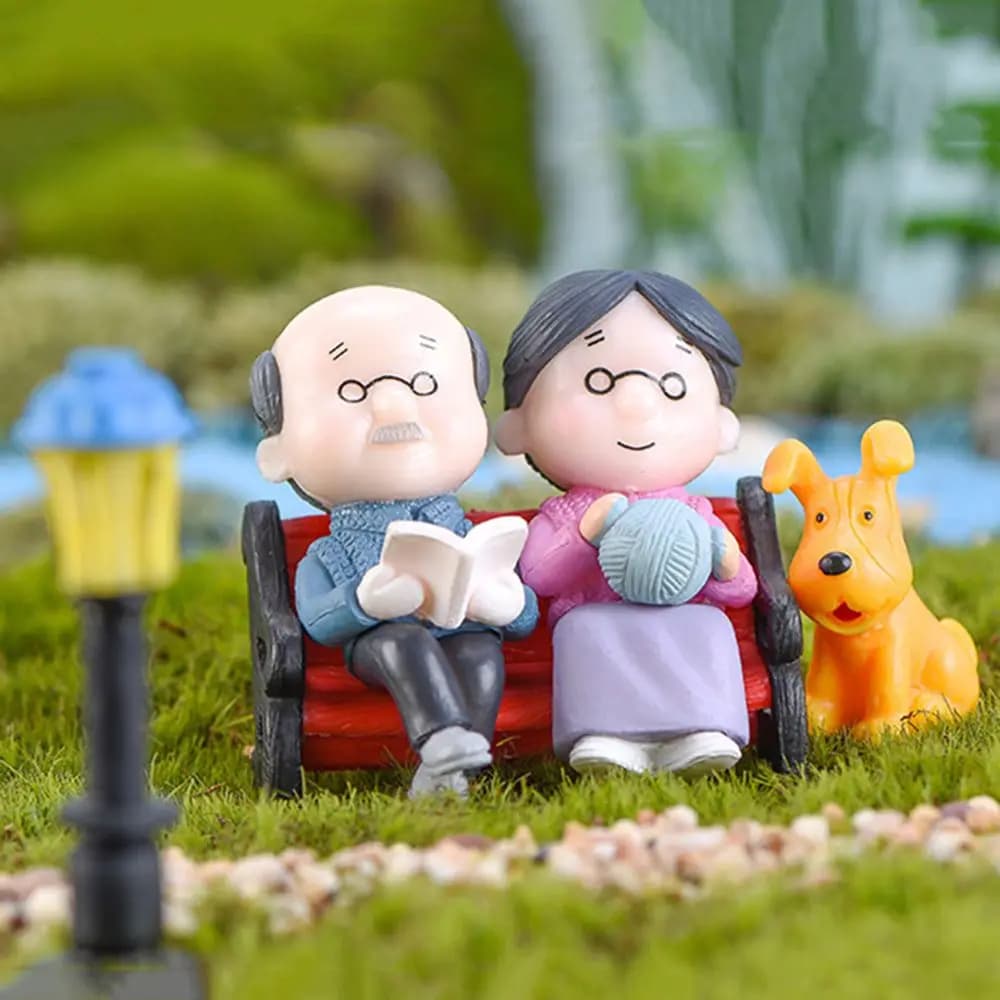 Cute 2/3Pc Couple Dollhouse Sweety Lovers Grandma Grandpa Ornaments Christmas Decoration Miniatures Fairy Garden Figurines