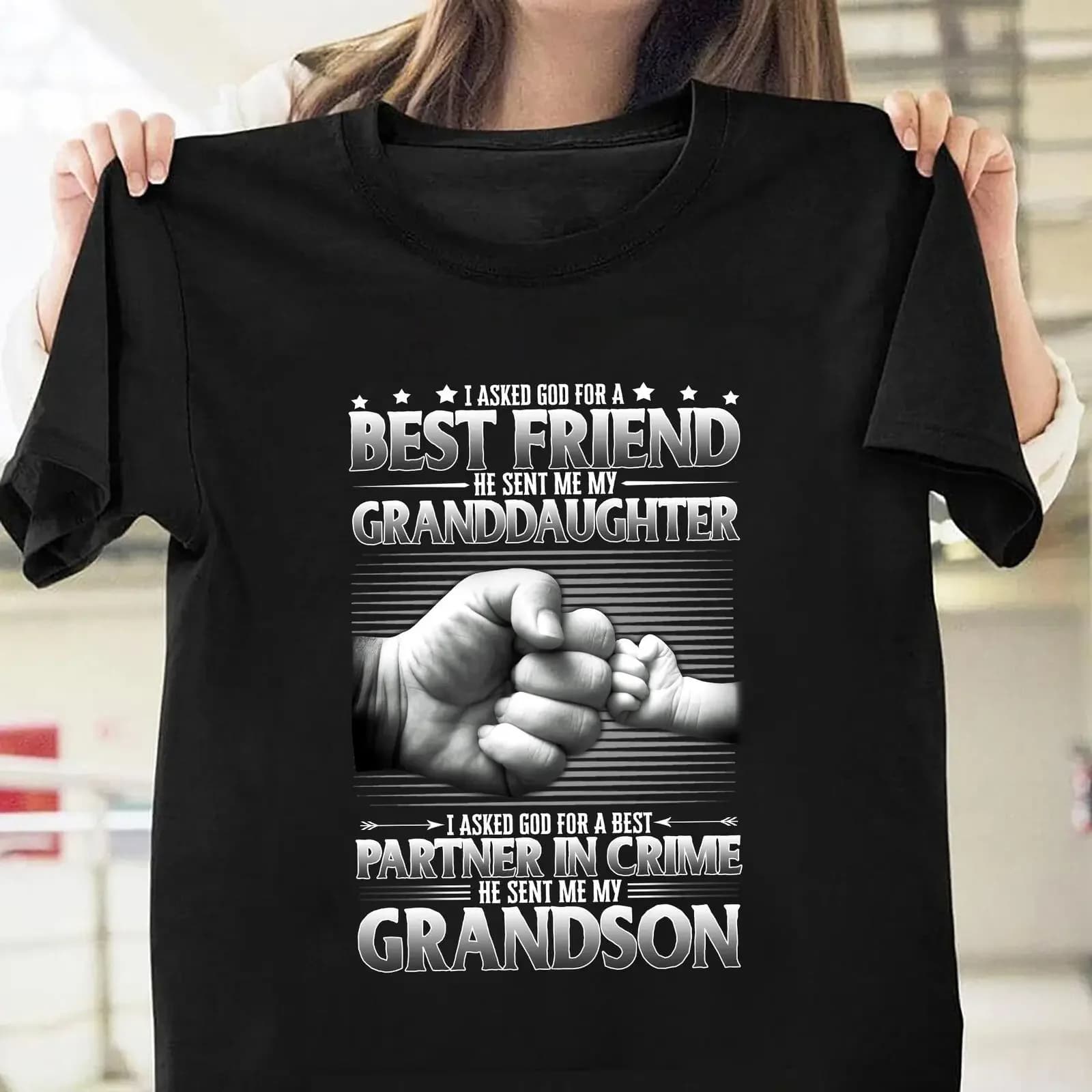 Retro Grandkids Hands Father's Day Grandpa Gift T-Shirt. Summer Cotton O-Neck Short Sleeve Mens T Shirt New S-3XL