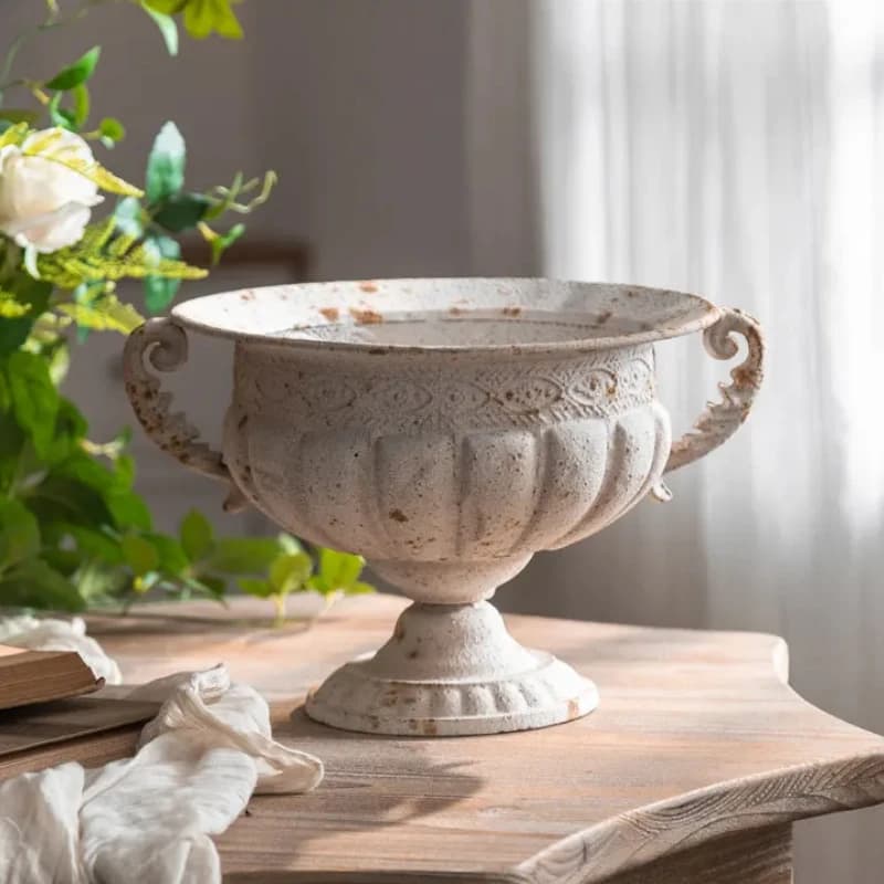 Antique Wrought Iron Dried Flowers Vases Photo Studio Photography Distressed Decorative Ornaments Trophy Shape Handicrafts