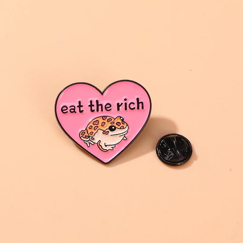 Cute Pink Love Heart Frog Brooch Unisex Cartoon Alloy Pins Badges For DIY Clothes Bags Shoes Hat Scarf T-shirt Jeans Decoration