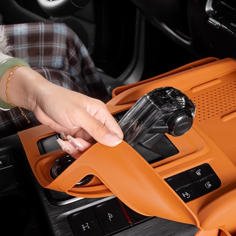 For Haval H9 2024-2026 Silicone Brown Car Gear Pad Storage Box Mobile Phone Storage Box Interior Car Accessories