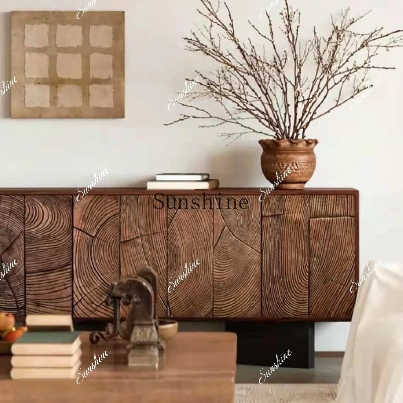 The size of the apartment is medieval and quiet. The solid wood dining side entrance storage cabinet is simple.  FT