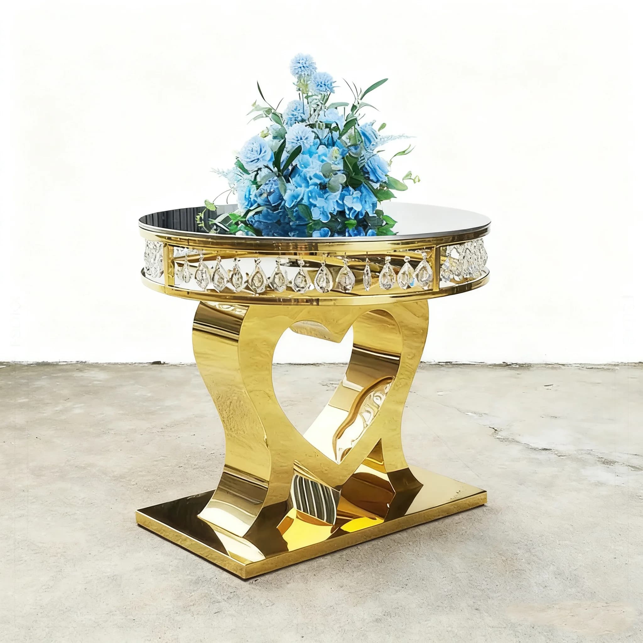 Gold Heart Shape Event Crystal Wedding Cake Table