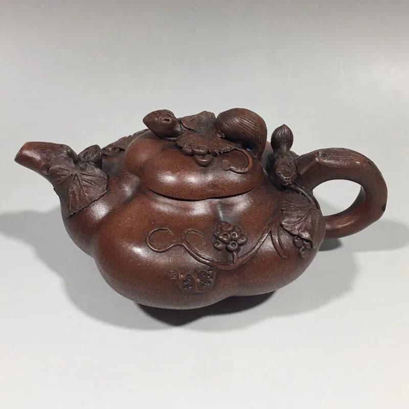 Handmade Yixing Zisha Squirrel Grape 300ml  Teapot Purple Clay Tea Pot Chinese Relief Carved Teaware Curio Craft Decor