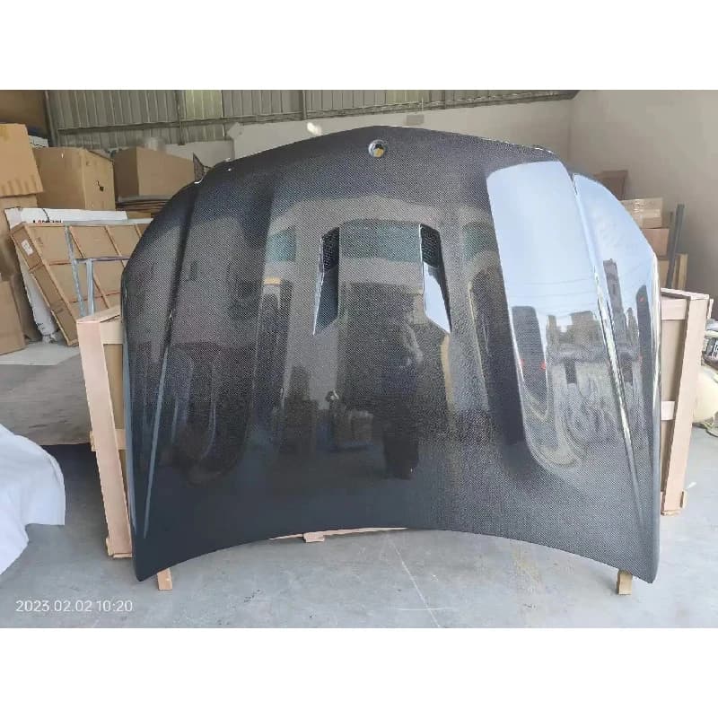Hot selling Carbon Fiber Engine Bonnet Hood for W204 C63 2007-2014