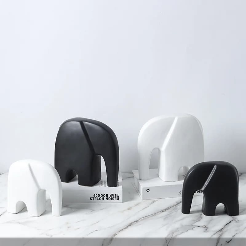 Abstract cartoon animal cute ceramic elephant Nordic light luxury decoration high-end home living room TV cabinet decoration