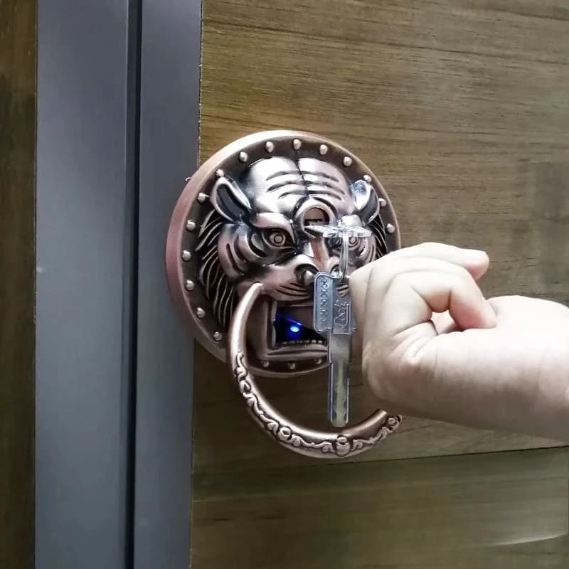 Electronic waterproof fingerprint lock villa double  retro copper wooden door iron  smart lock