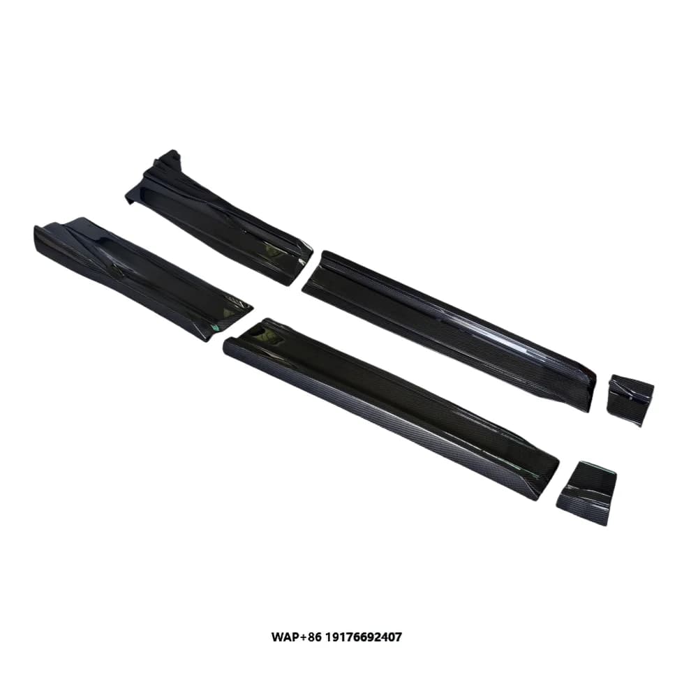 Upgraded Carbon Fiber T-style Side Skirt Kit for the New URUS S