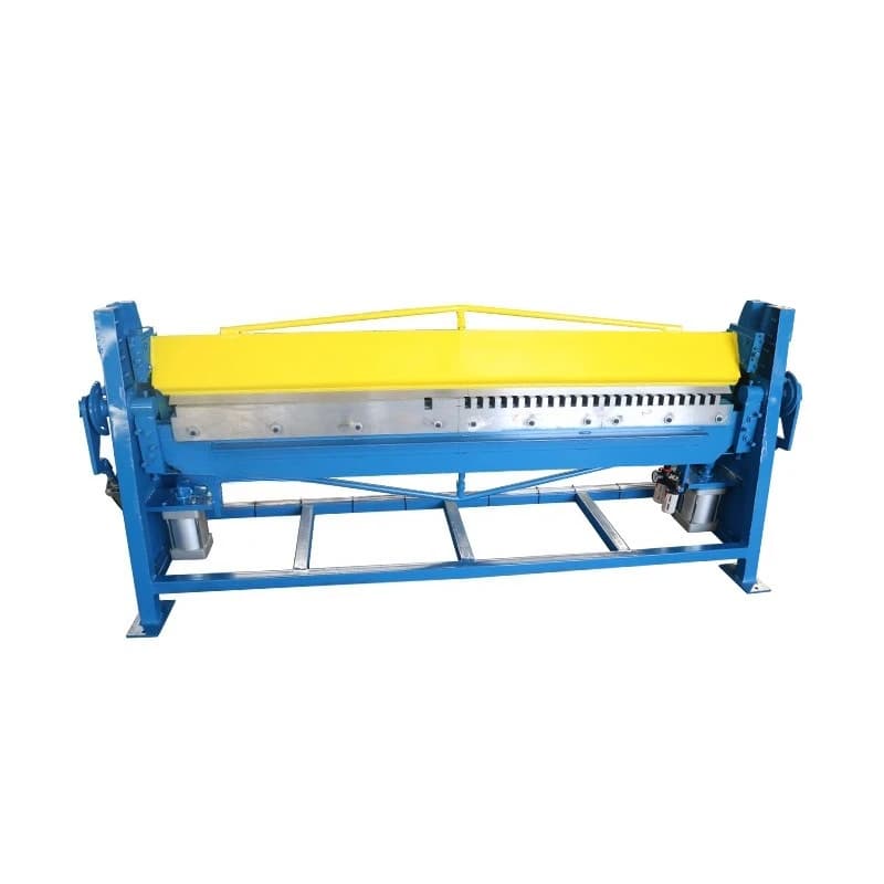 Pneumatic folding machine, air duct common plate folding machine, air duct folding machine