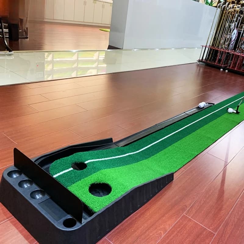 Indoor return golf putter practitioner set with baffle portable
