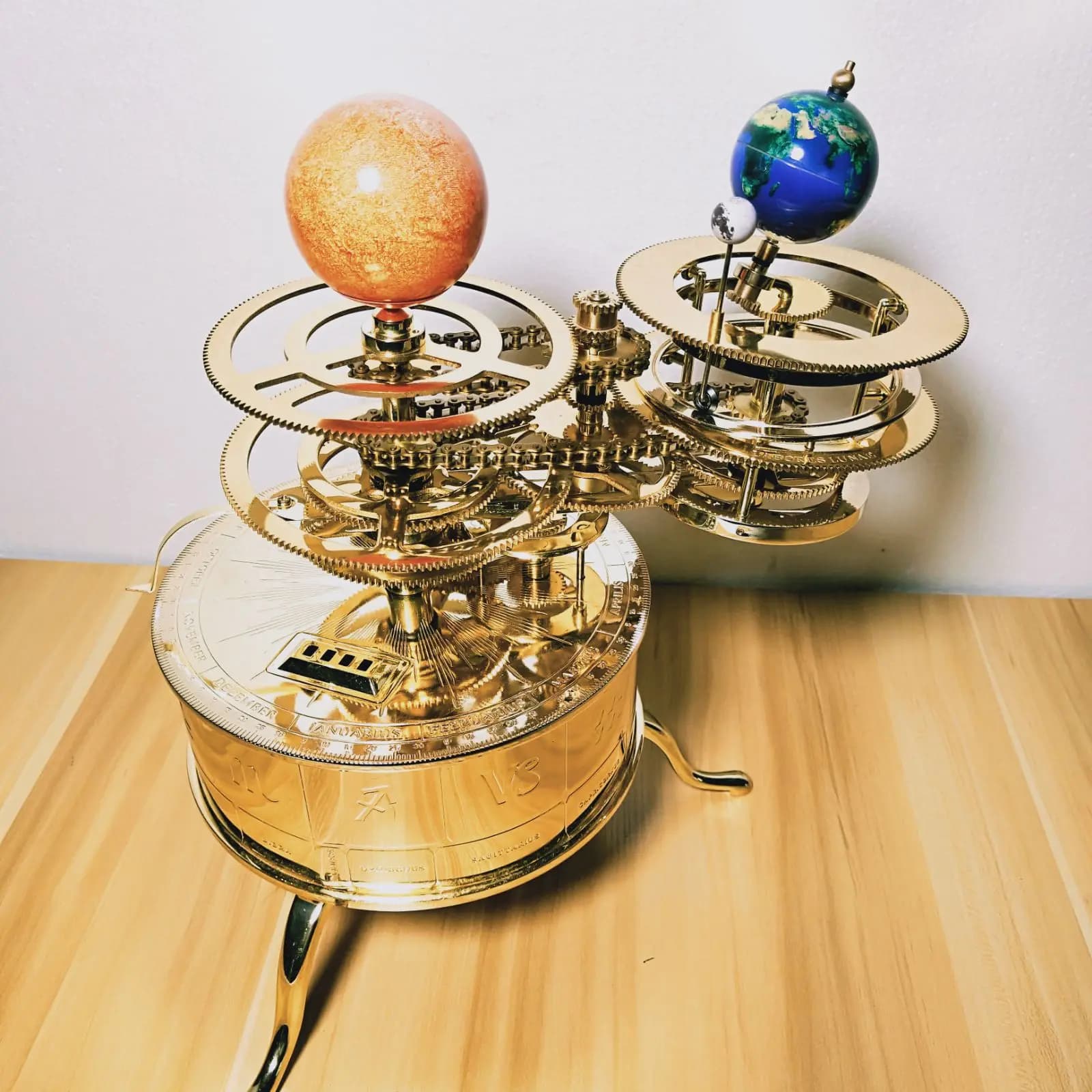 #All-copper sun, earth and moon operation model, pure decoration failure, popular science instrument model collection